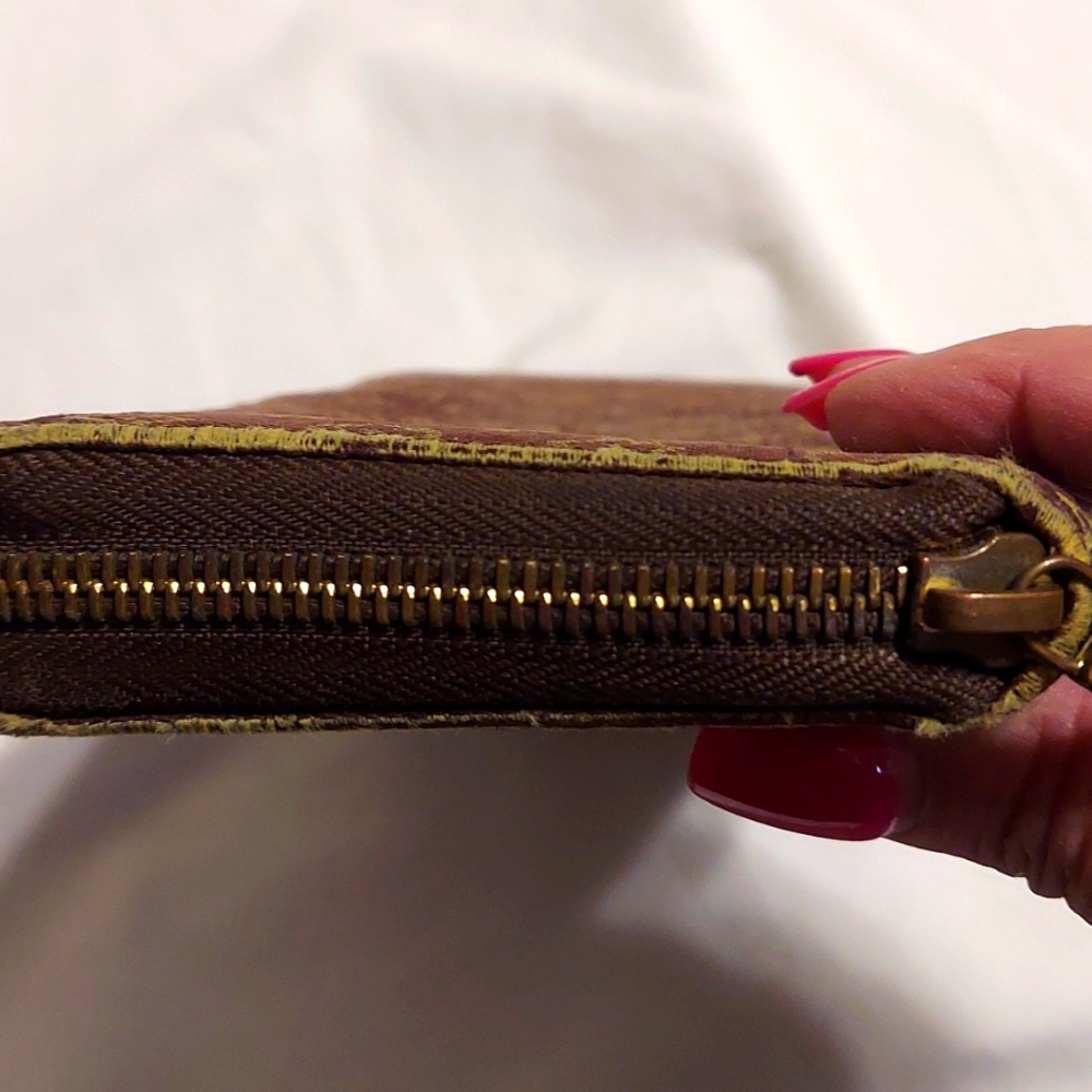 Authentic Louis Vuitton Brown Denim Min Lin Long Zippy wallet - Picture 3 of 12